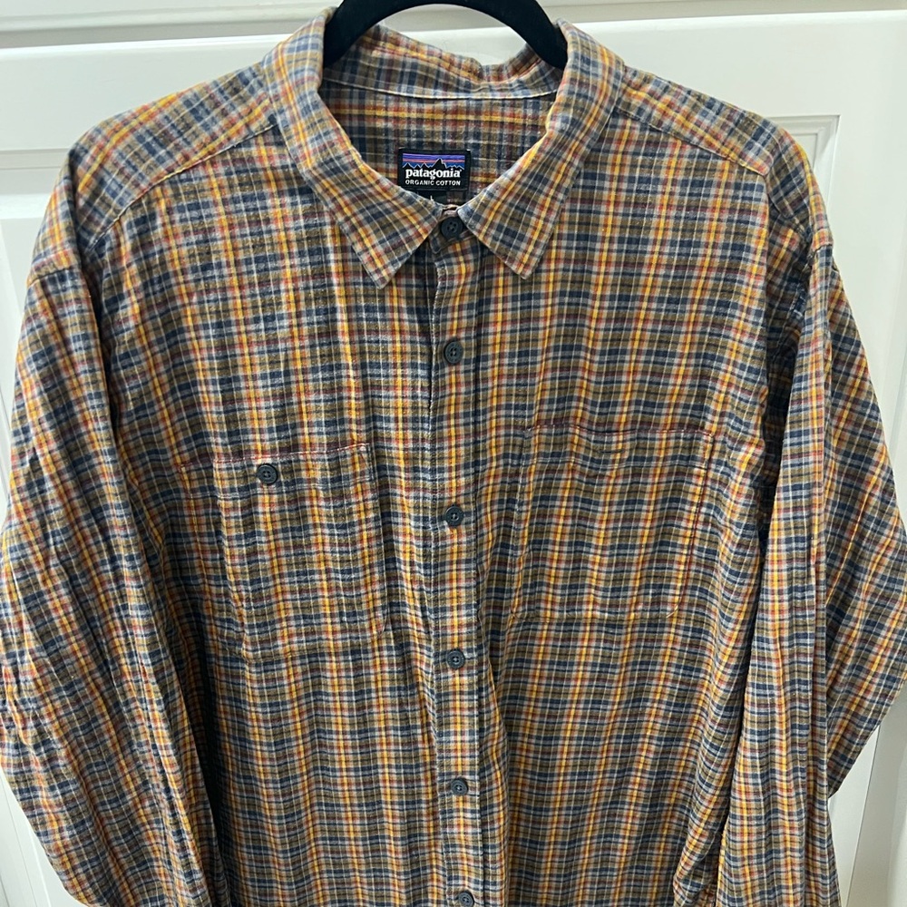 Men’s Patagonia Casual Button Down Shirt Large